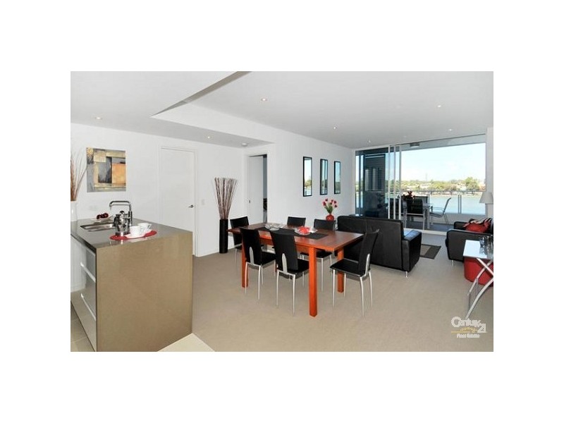 Apt 403, 3 Marco Polo Drive The Point, Mandurah WA 6210