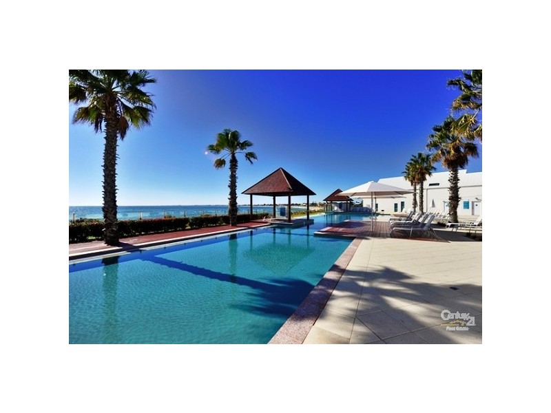 201, 16 Dolphin Drive, Seashells Resort, Mandurah WA 6210