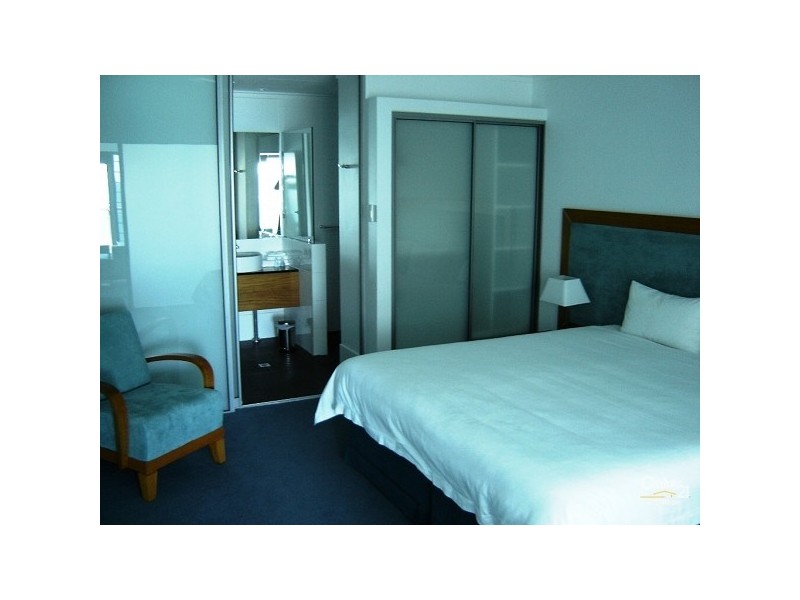 Apt 407, 16 Dolphin Drive, Seashells Resort, Mandurah WA 6210