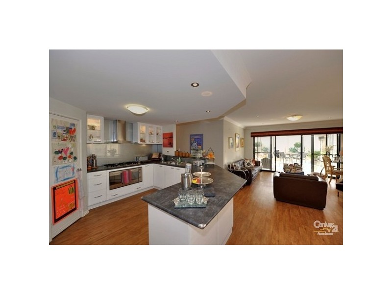 16 Shelduck Way Dudley Park, Mandurah WA 6210