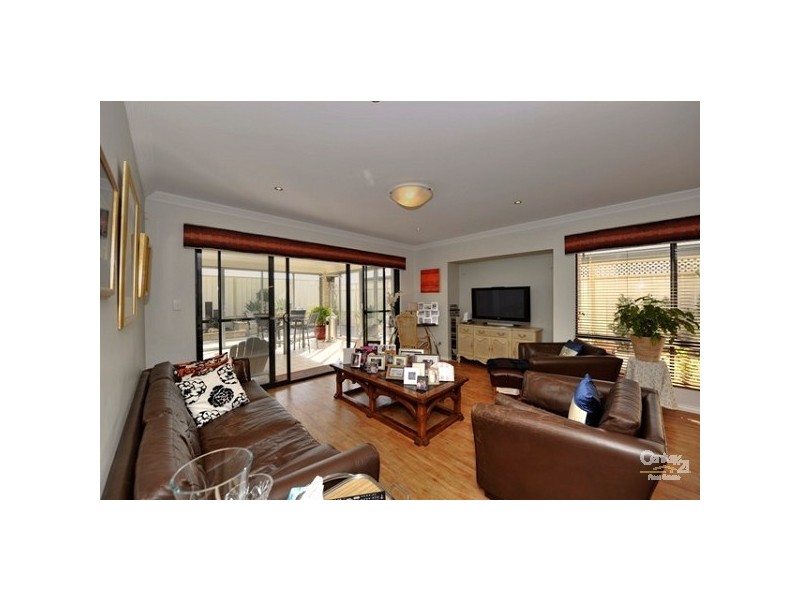 16 Shelduck Way Dudley Park, Mandurah WA 6210