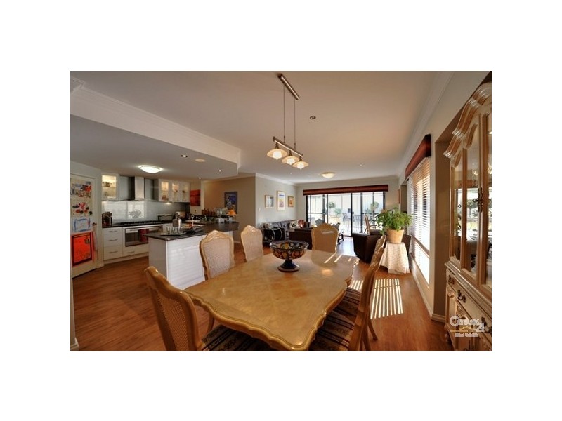 16 Shelduck Way Dudley Park, Mandurah WA 6210