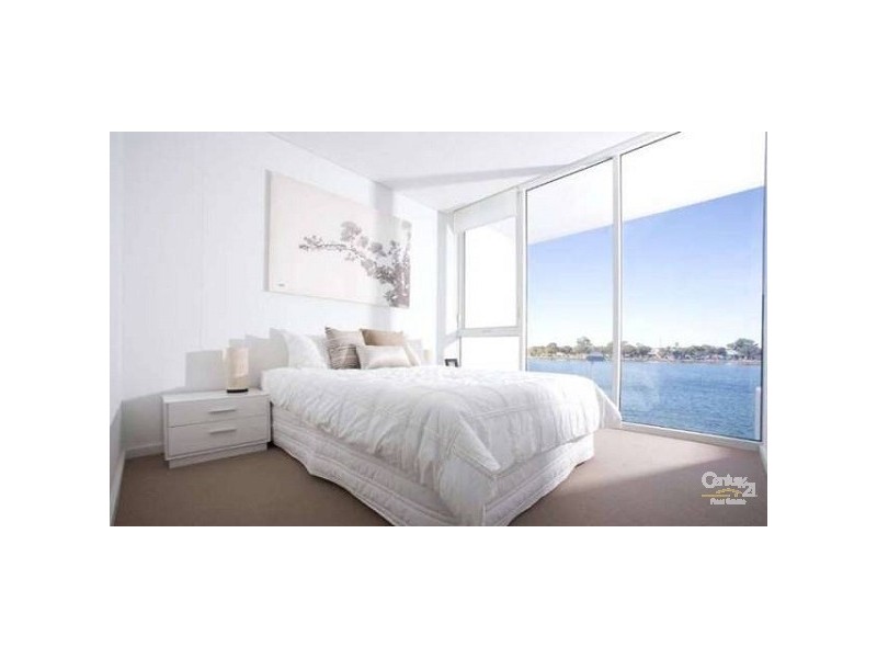 Apt 101, 3 Marco Polo Drive The Point, Mandurah WA 6210