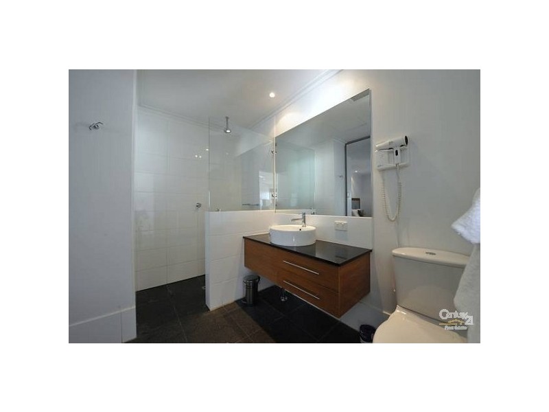 511, 16 Dolphin Drive, Seashells Resort, Mandurah WA 6210