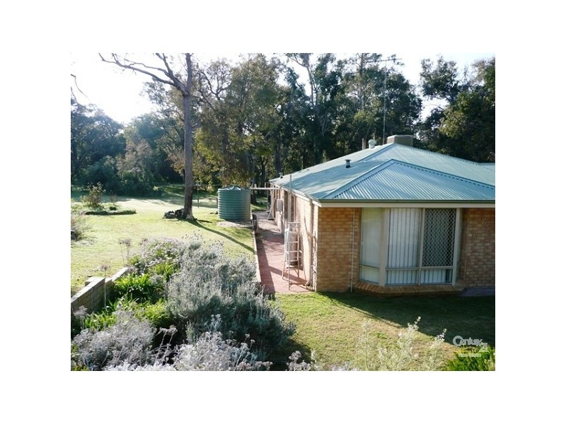 10 Yalgorup Drive, Bouvard WA 6211