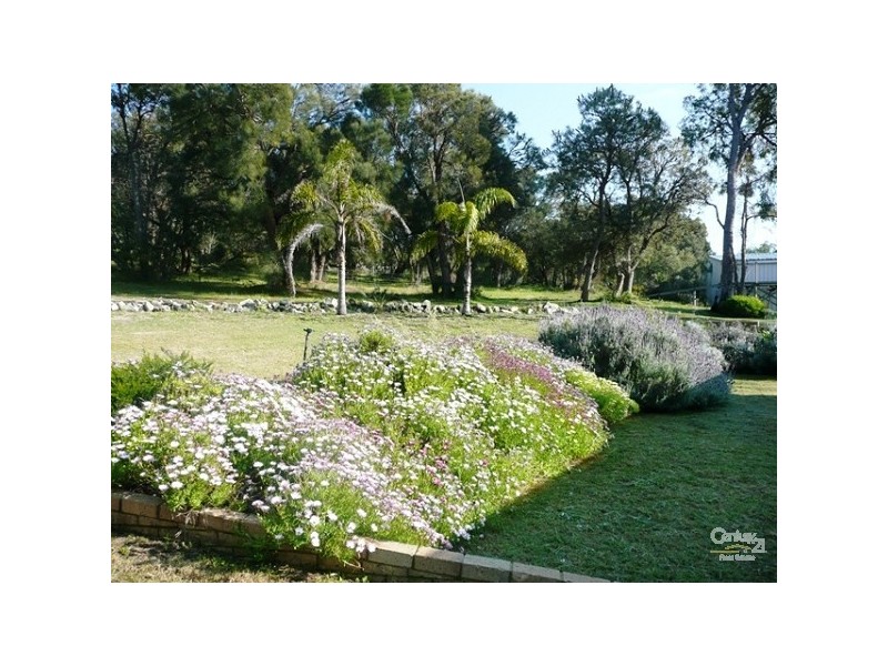 10 Yalgorup Drive, Bouvard WA 6211