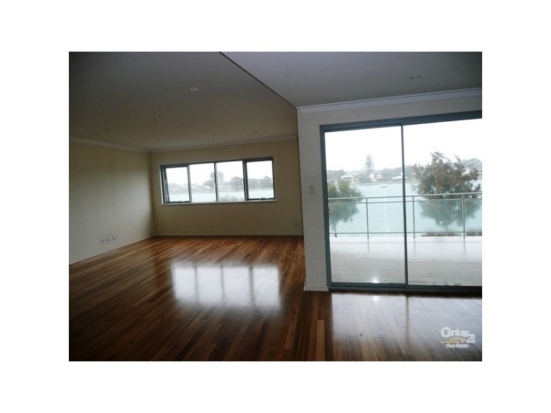 Unit 2, 10 Galileo Loop, Mandurah WA 6210