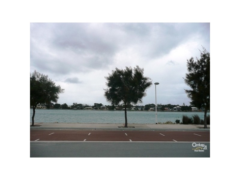 Unit 3, 10 Galileo Loop, Mandurah WA 6210