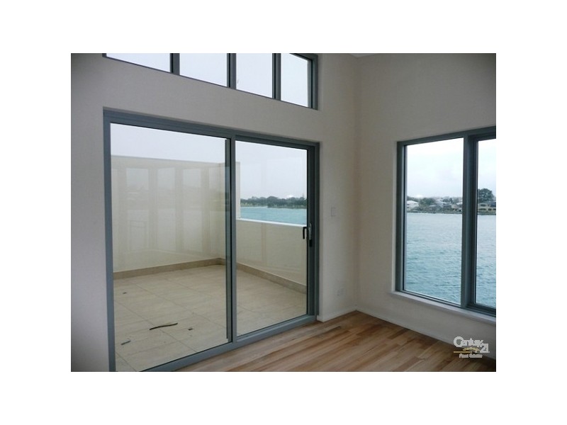 Unit 4, 10 Galileo Loop, Mandurah WA 6210