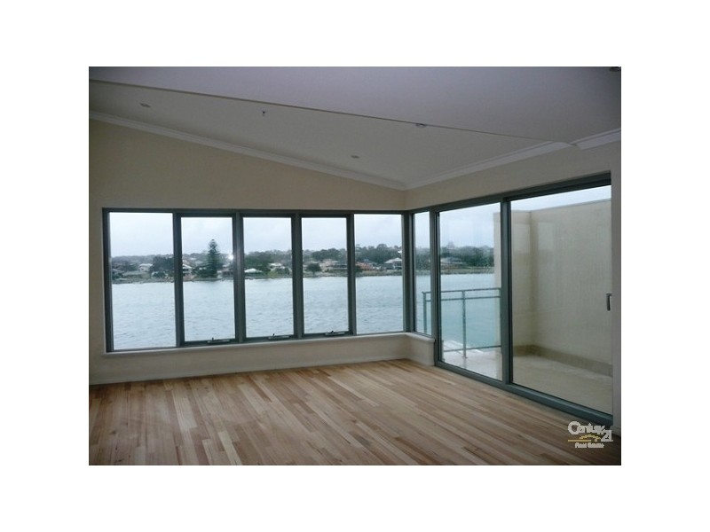 Unit 4, 10 Galileo Loop, Mandurah WA 6210