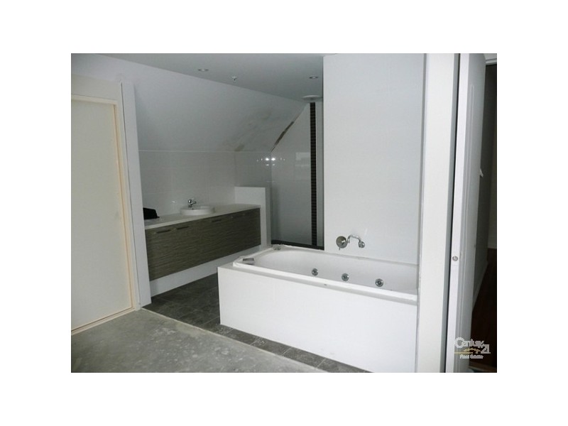 Unit 4, 10 Galileo Loop, Mandurah WA 6210