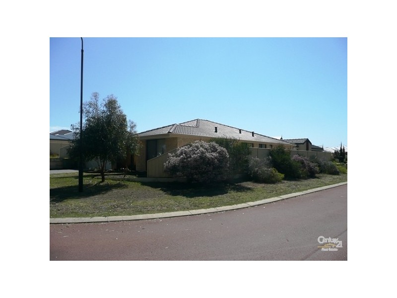 31 Kerkeri Heights, Lakelands WA 6180