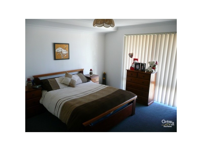 31 Kerkeri Heights, Lakelands WA 6180