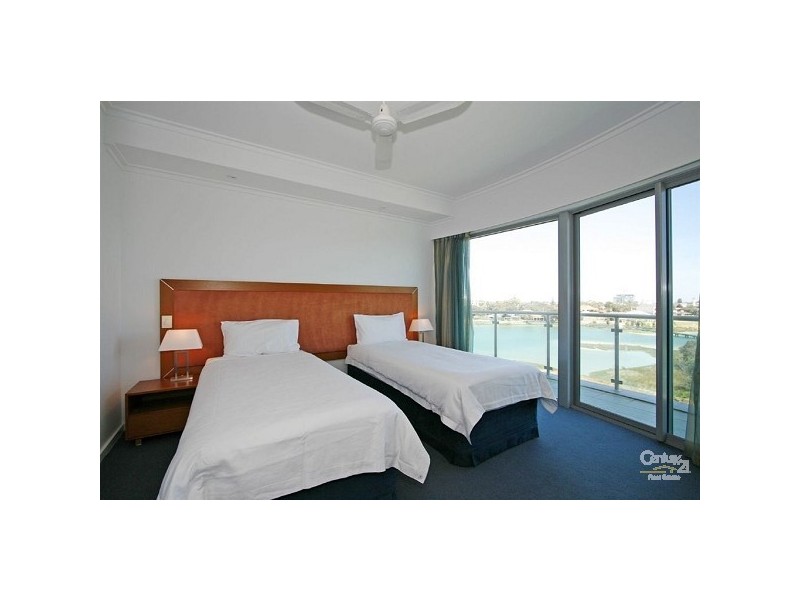 Apt 306, 16 Dolphin Drive, Seashells Resort, Mandurah WA 6210