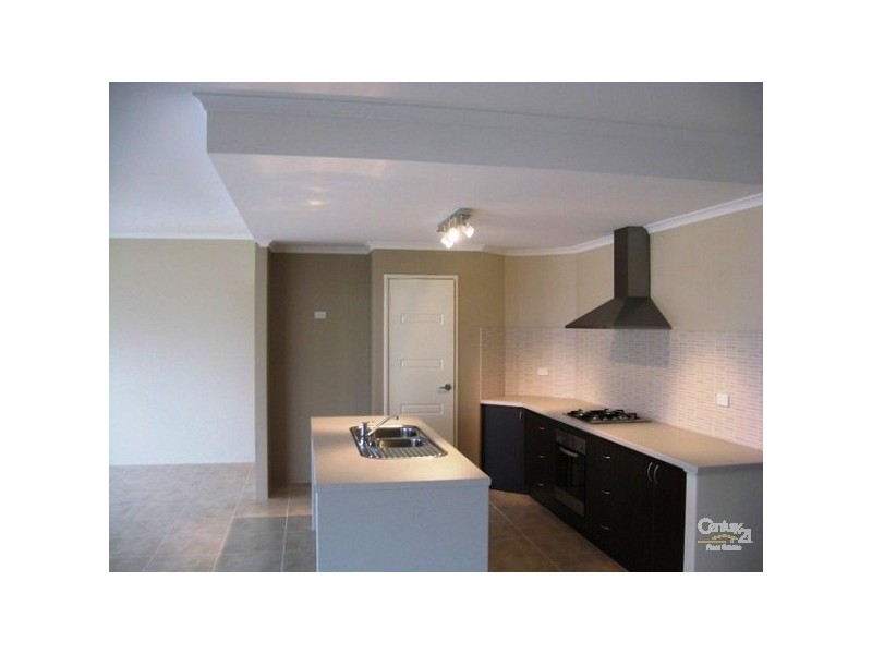 23 Kerkeri Heights, Lakelands WA 6180