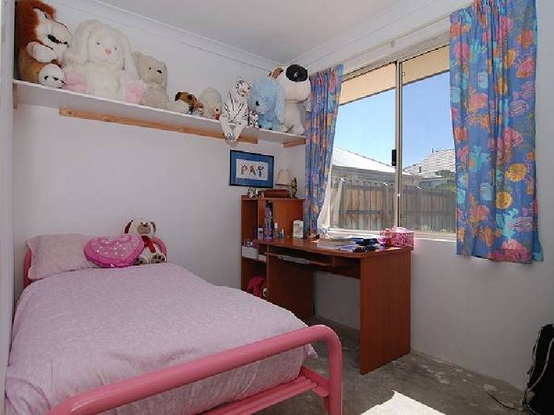 4 Flora Valley Grove, Ellenbrook WA 6069