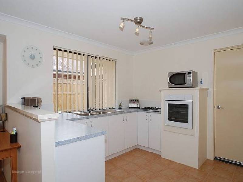 45 Thorold Ave, Ellenbrook WA 6069