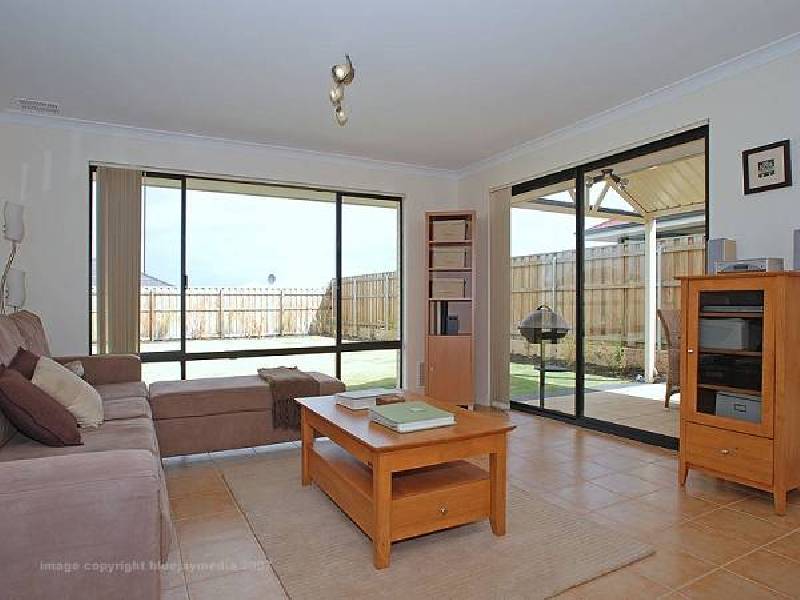 45 Thorold Ave, Ellenbrook WA 6069