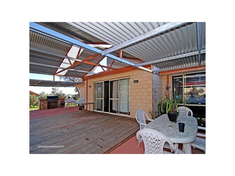 17 Harling Way, Bullsbrook WA 6084