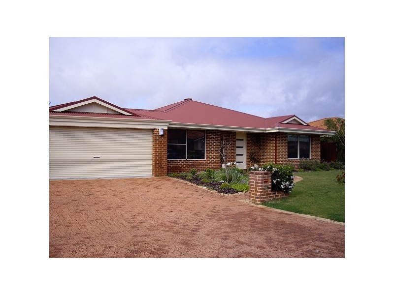 22 Radiata Avenue, Ellenbrook WA 6069