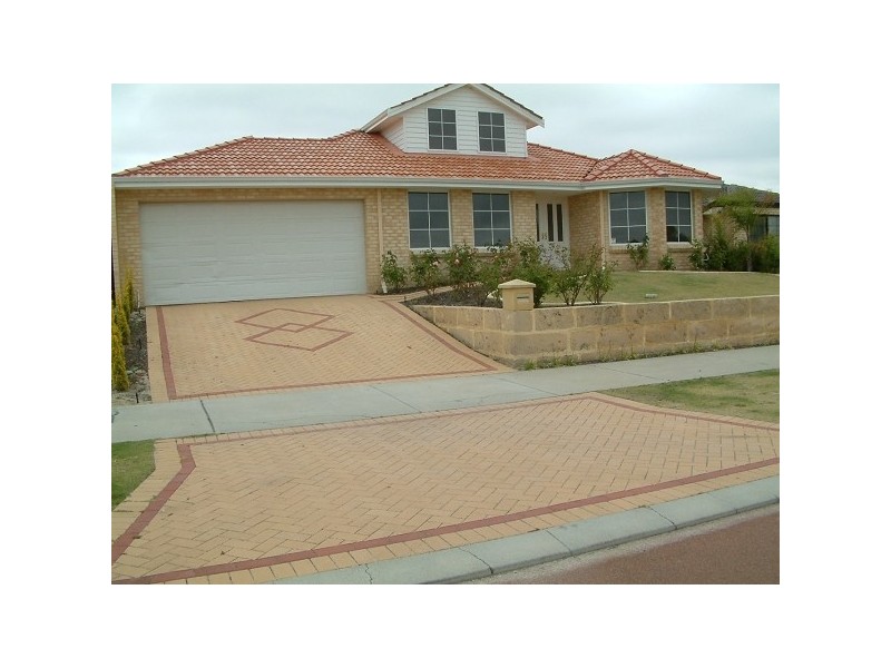 29 Losino Blvd, Henley Brook WA 6055