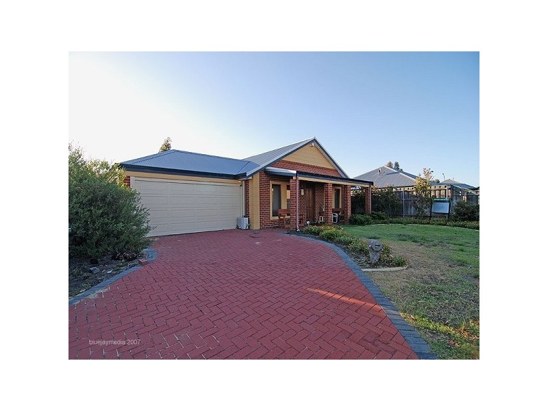 9 Pinegrove Drive, Ellenbrook WA 6069