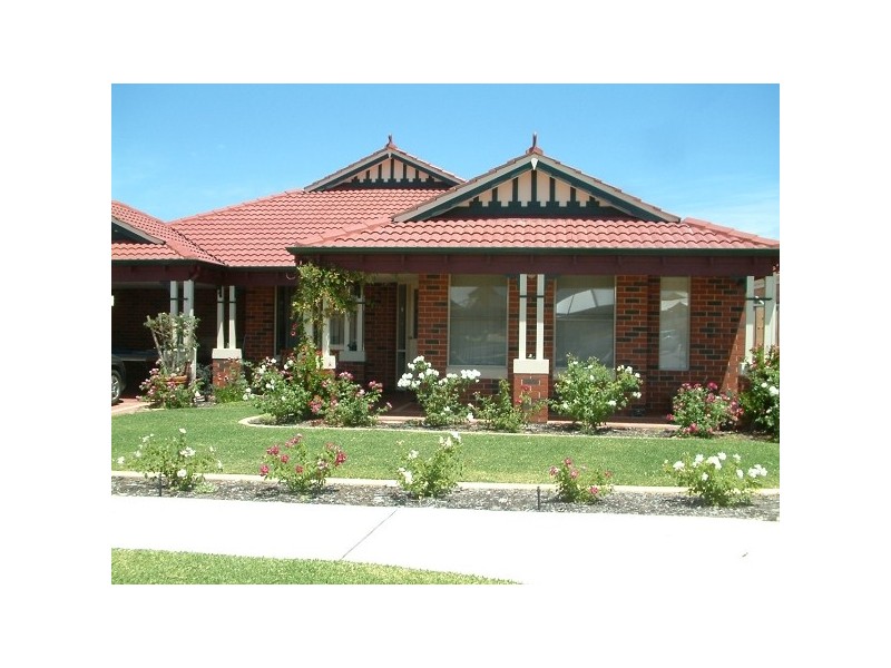 41 Birkett Circle, Ellenbrook WA 6069