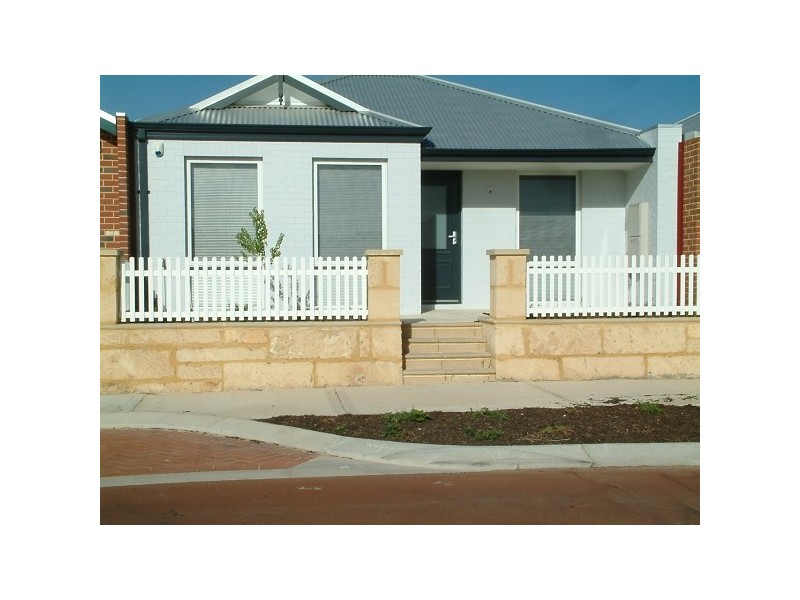 31 Parnham Ave, Ellenbrook WA 6069