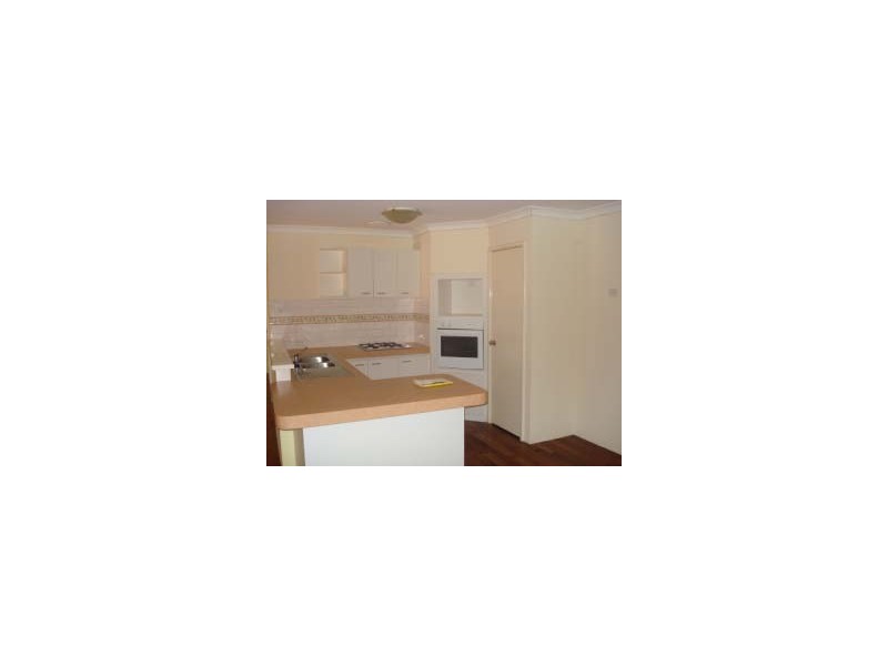 32 Wattlebird Crescent, Ellenbrook WA 6069