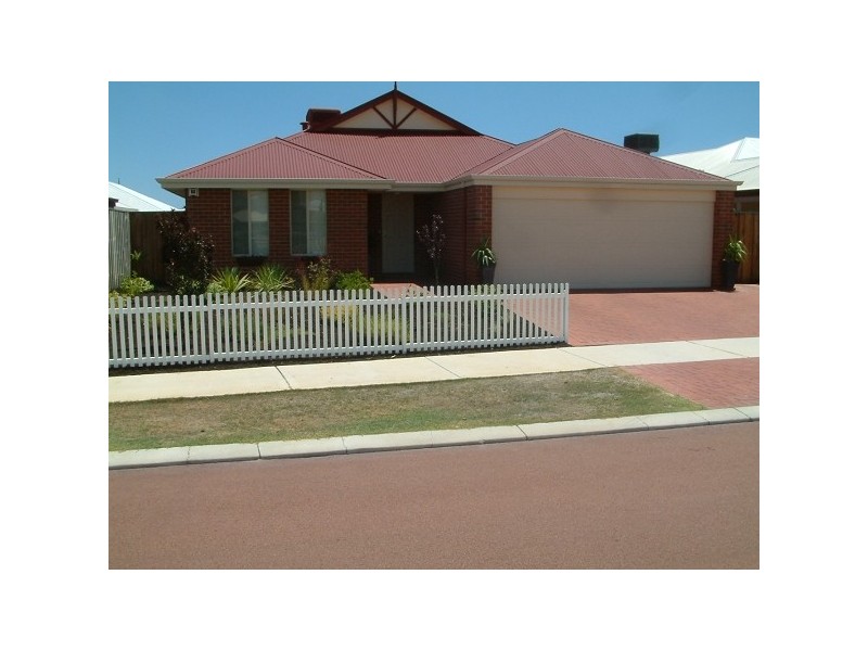 25 Bancombe Crescent, Ellenbrook WA 6069