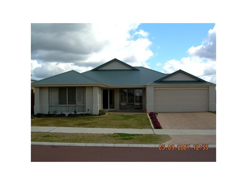 21 Caldervale Ave, Ellenbrook WA 6069