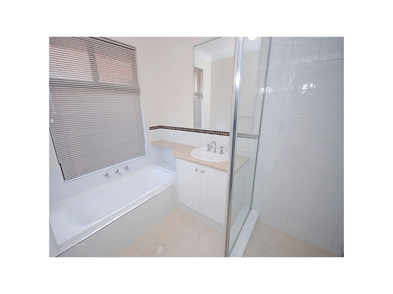 75 Edgecombe Pass, Aveley WA 6069