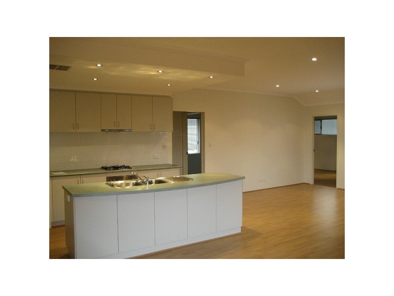 3 Hessian Street, Aveley WA 6069