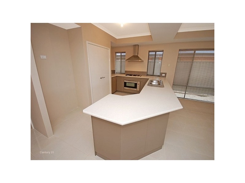 79 Edgecombe Pass, Aveley WA 6069