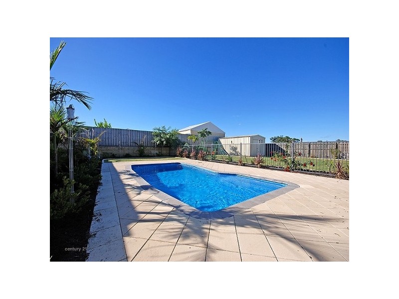 15 Brookmount Drive, Ellenbrook WA 6069