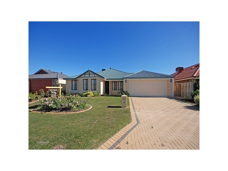 8 Simmonds Pass, Ellenbrook WA 6069