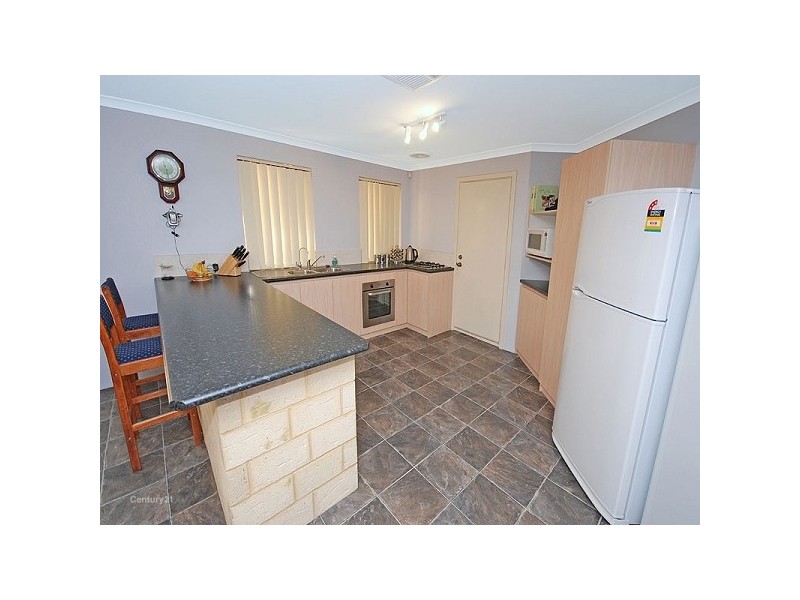 8 Simmonds Pass, Ellenbrook WA 6069