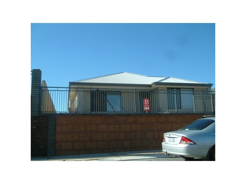 34 Birchmore Gardens, Ellenbrook WA 6069