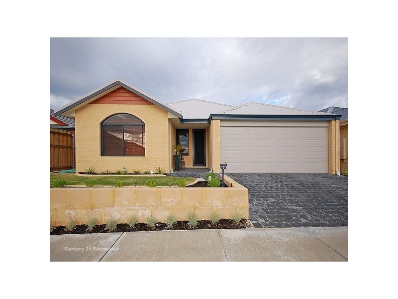 8 ADDINGHAM DRIVE, Ellenbrook WA 6069