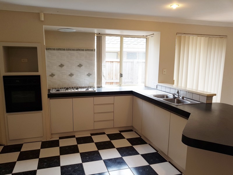 16 Regelia Turn, Ellenbrook WA 6069