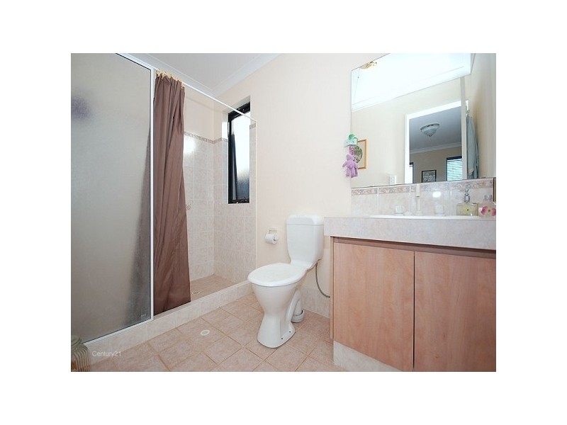 75 Vaucluse Crescent, Ellenbrook WA 6069