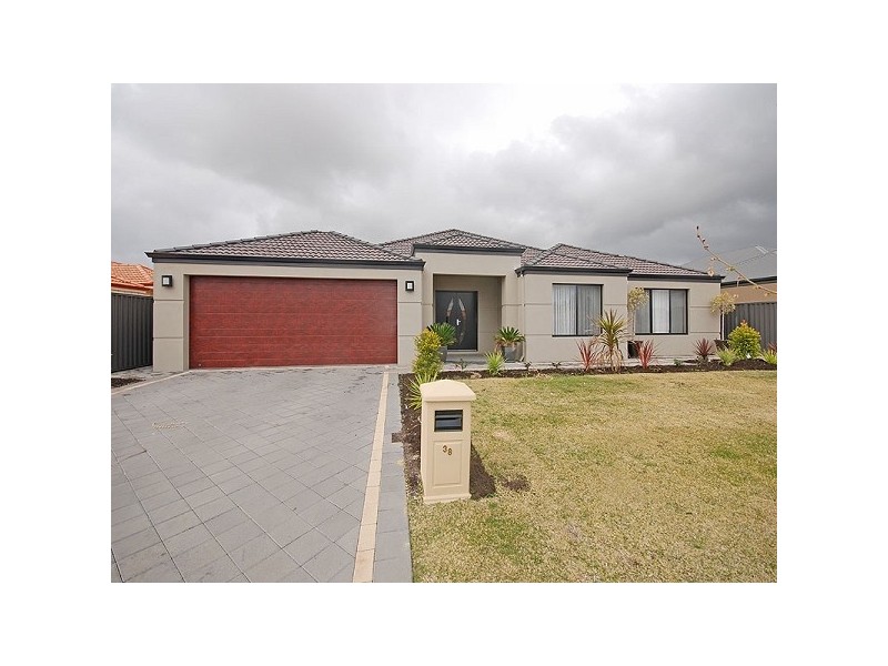 38 Beechwood Circle, Aveley WA 6069