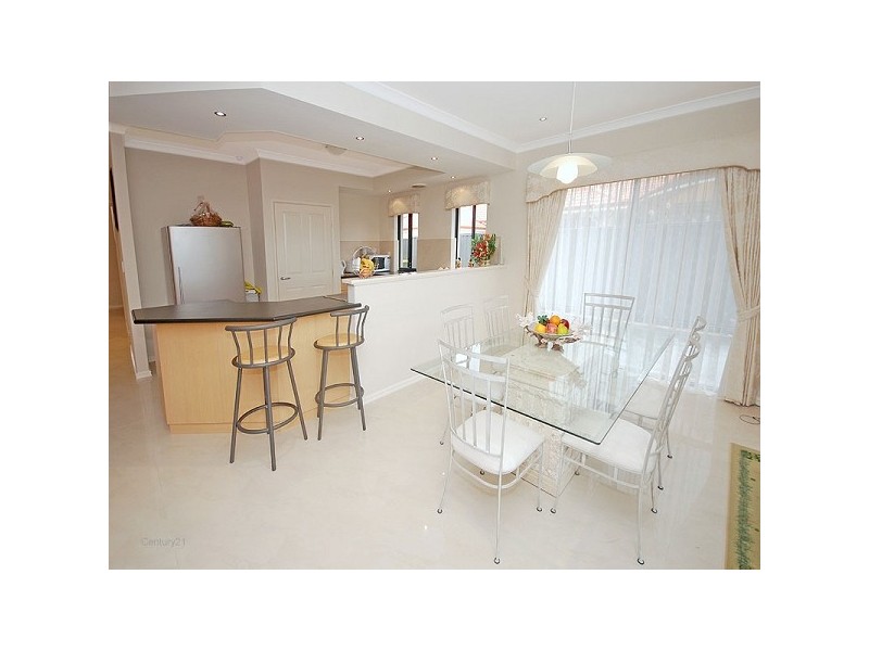 38 Beechwood Circle, Aveley WA 6069