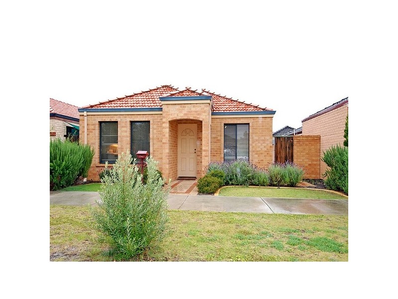16 St Tropez Vista, Ellenbrook WA 6069
