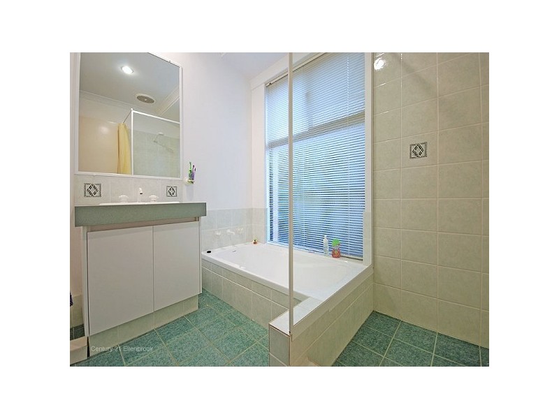 16 St Tropez Vista, Ellenbrook WA 6069