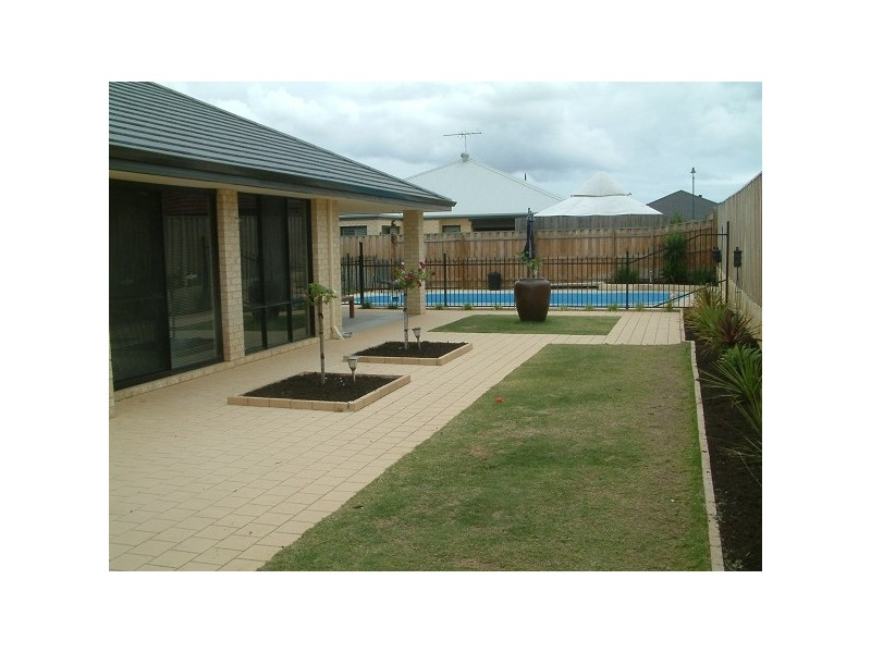 3 Turnberry Way, The Vines WA 6069