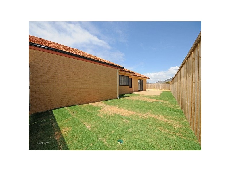 70 Fantail Crescent, Ellenbrook WA 6069
