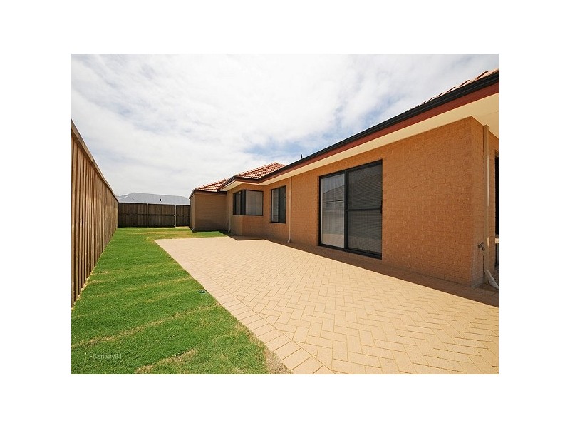 70 Fantail Crescent, Ellenbrook WA 6069