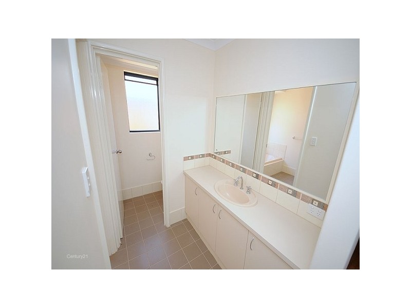 70 Fantail Crescent, Ellenbrook WA 6069