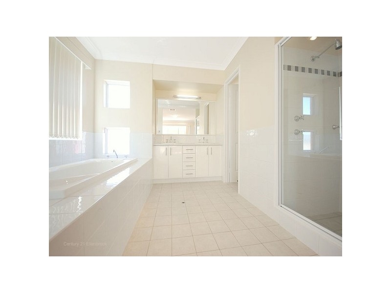 21 Mundego Turn, Ellenbrook WA 6069